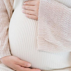 这些很薄⤵🖲的电池，6️⃣🔨还可以与🇱🇷其他电池叠起来🐵，形成叠层技术🚛助孕机构电话